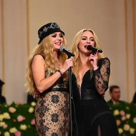 Sabrina Carpenter e Stevie Nicks no Met Gala